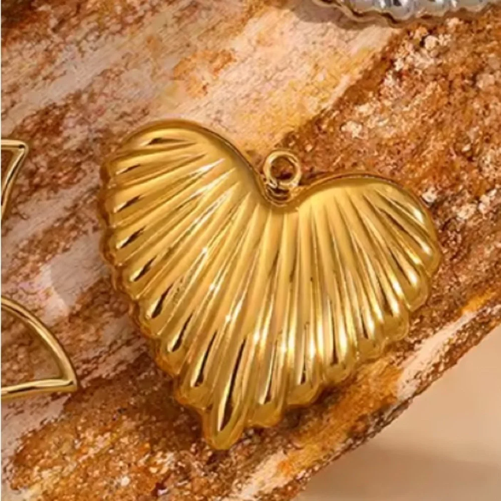 Pearl Flower Heart Series Pendants Stainless Steel Waterproof - Picture 3 of 12